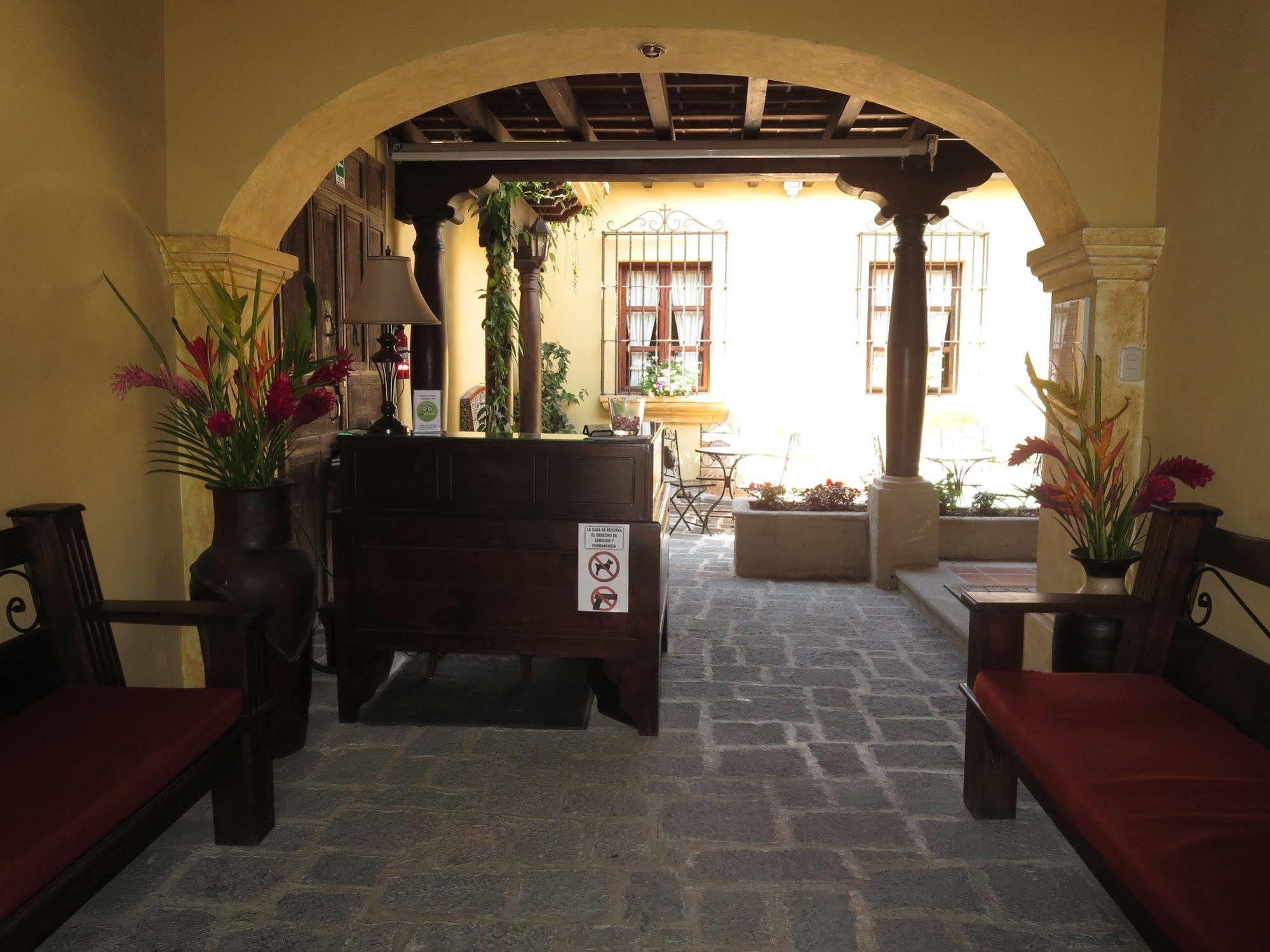 Casa Buena Vista Hotel Antigua Bagian luar foto